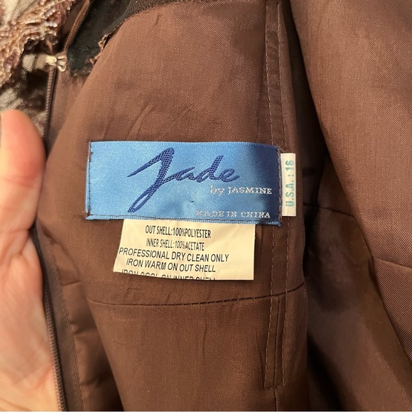 Jade by Jasmine Brown Mother of Bride Evening Gown Beaded Sleeves Size 16 - Picture 7 of 9